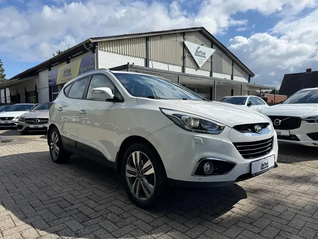 Gebraucht Hyundai ix35 Style 166 PS (122 kW) 2015 Weiß SUV