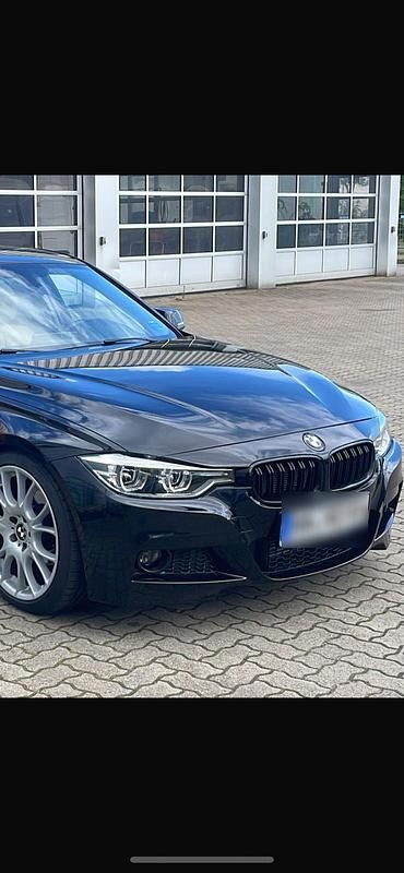 Schwarz Gebraucht 2017 BMW 318 Performance Limousine | 13.500 € (Guter Preis) - Bild 1/4