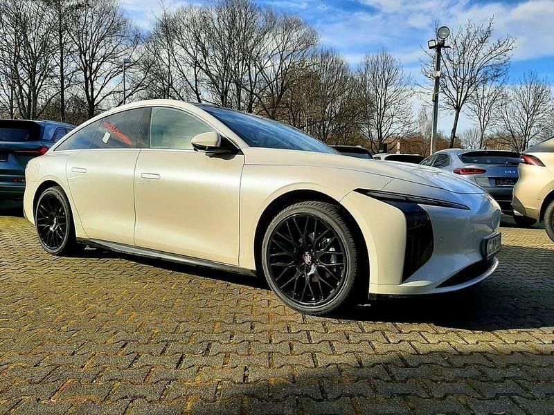 Gebraucht DFSK Forthing 7 209 PS (153 kW) 2025 Grün Limousine