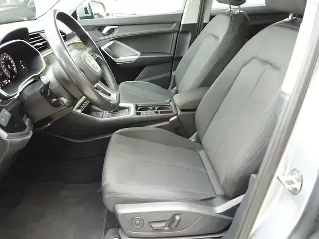 Gebraucht Audi Q3 Advanced 150 PS (110 kW) 2023 Silber SUV