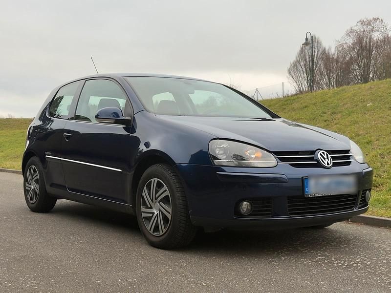 Blau Gebraucht 2008 VW Golf V Kleinwagen | 1.500 € (Guter Preis) - Bild 1/4