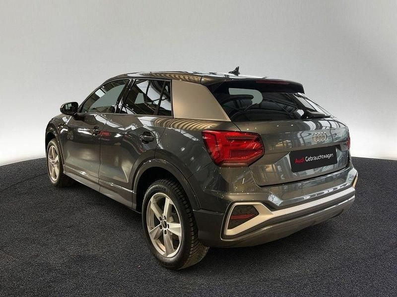 Gebraucht Audi Q2 S-Line 150 PS (110 kW) 2024 Grau SUV