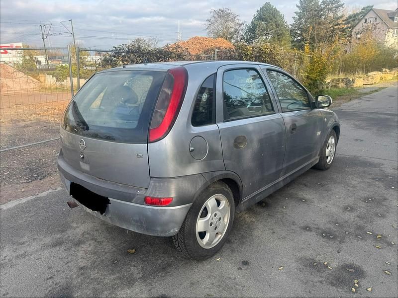 Gebraucht Opel Corsa 75 PS (55 kW) 2003 Silber Kleinwagen