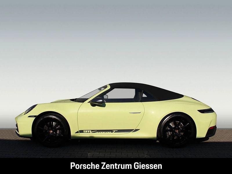 Gebraucht Porsche 992 394 PS (289 kW) 2025 Gelb Cabrio