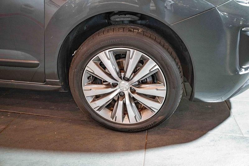 Gebraucht Peugeot 3008 Active 120 PS (88 kW) 2016 Grau Van / Kleinbus