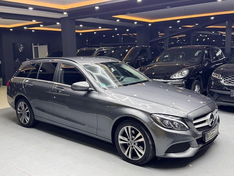 Gebraucht Mercedes C200 136 PS (100 kW) 2018 Grau Kombi