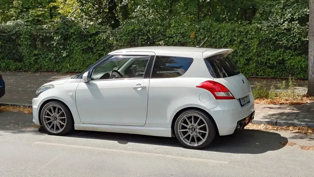 Gebraucht Suzuki Swift Sport 136 PS (100 kW) 2016 Weiß Kleinwagen