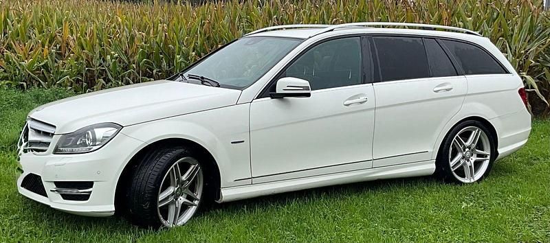 Weiß Gebraucht 2011 Mercedes C250 AMG Kombi | 14.000 € (Fairer Preis) - Bild 1/4