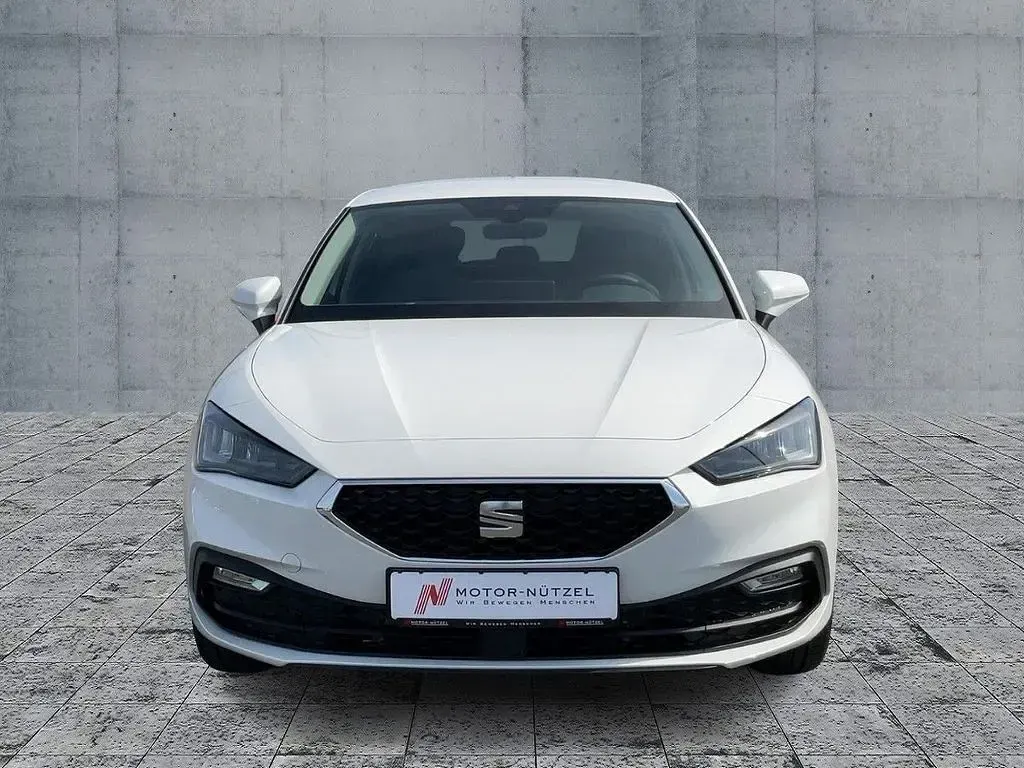 Gebraucht Seat Leon 150 PS (110 kW) 2026 Weiß Limousine