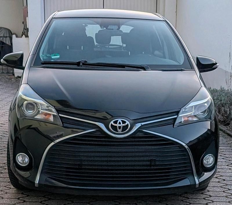 Gebraucht Toyota Yaris 2016 Schwarz Kleinwagen