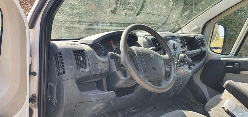 Gebraucht Peugeot Boxer 131 PS (96 kW) 2012 Weiß Van