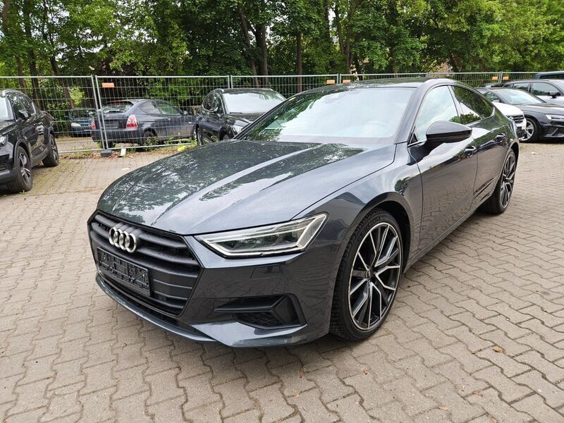 Grau Gebraucht 2022 Audi A7 Sportback Basis Kleinwagen | 33.900 € (Fairer Preis) - Bild 1/4