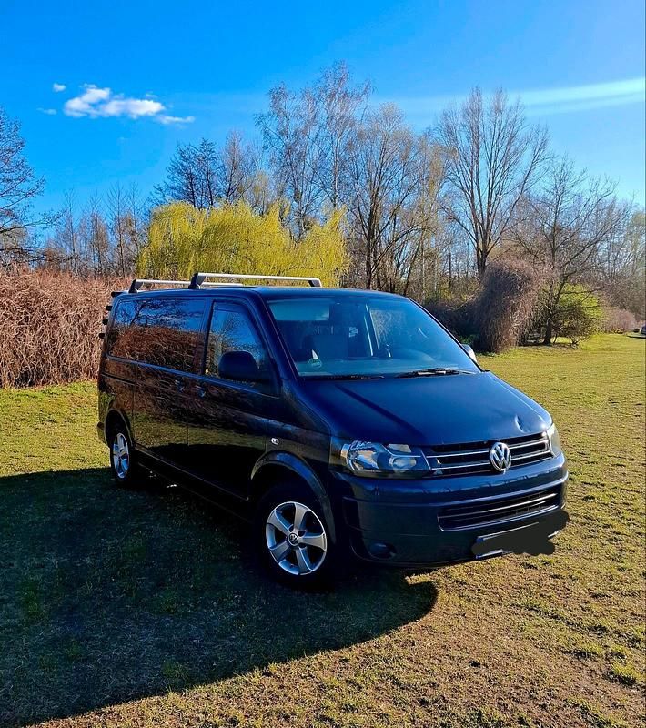 Second-hand VW T5 102 CP (75 kW) 2012 Albastru Van
