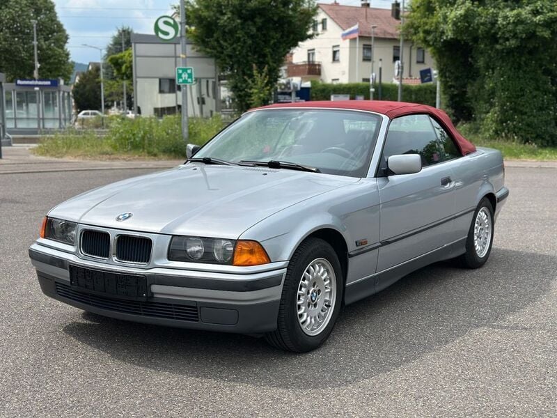 Silber Gebraucht 1996 BMW 320 Cabriolet Cabrio | 8.999 € (Guter Preis) - Bild 1/4