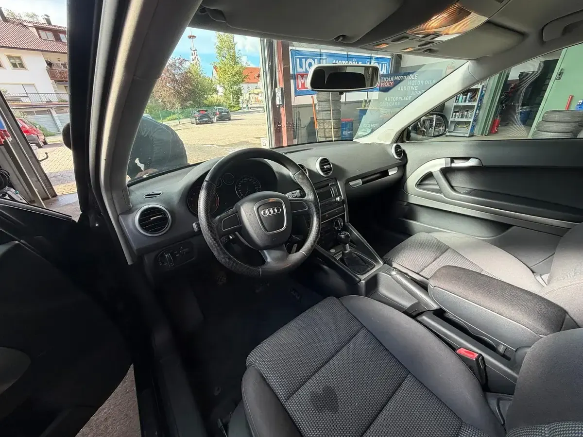 Gebraucht Audi A3 Attraction 160 PS (117 kW) 2009 Schwarz Kleinwagen