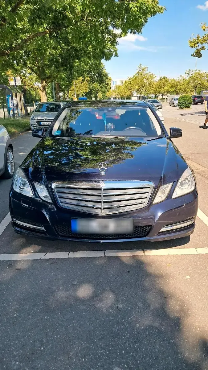 Gebraucht Mercedes E350 231 PS (169 kW) 2011 Andere farben Limousine