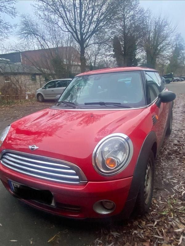 Rot Gebraucht 2009 Mini ONE Kleinwagen | 2.590 € (Fairer Preis) - Bild 1/4