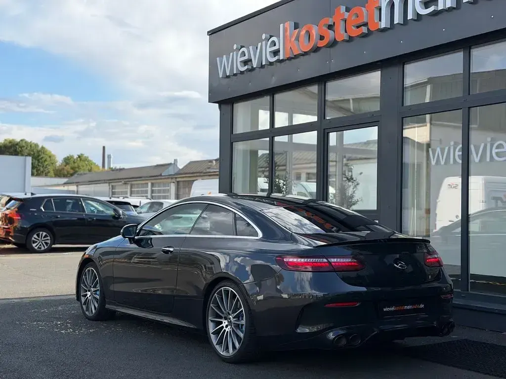 Gebraucht Mercedes E450 AMG 367 PS (269 kW) 2021 Grau Coupé