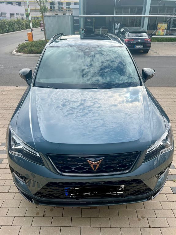 Grau Gebraucht 2018 Cupra Ateca SUV | 22.750 € (Etwas zu teuer) - Bild 1/4