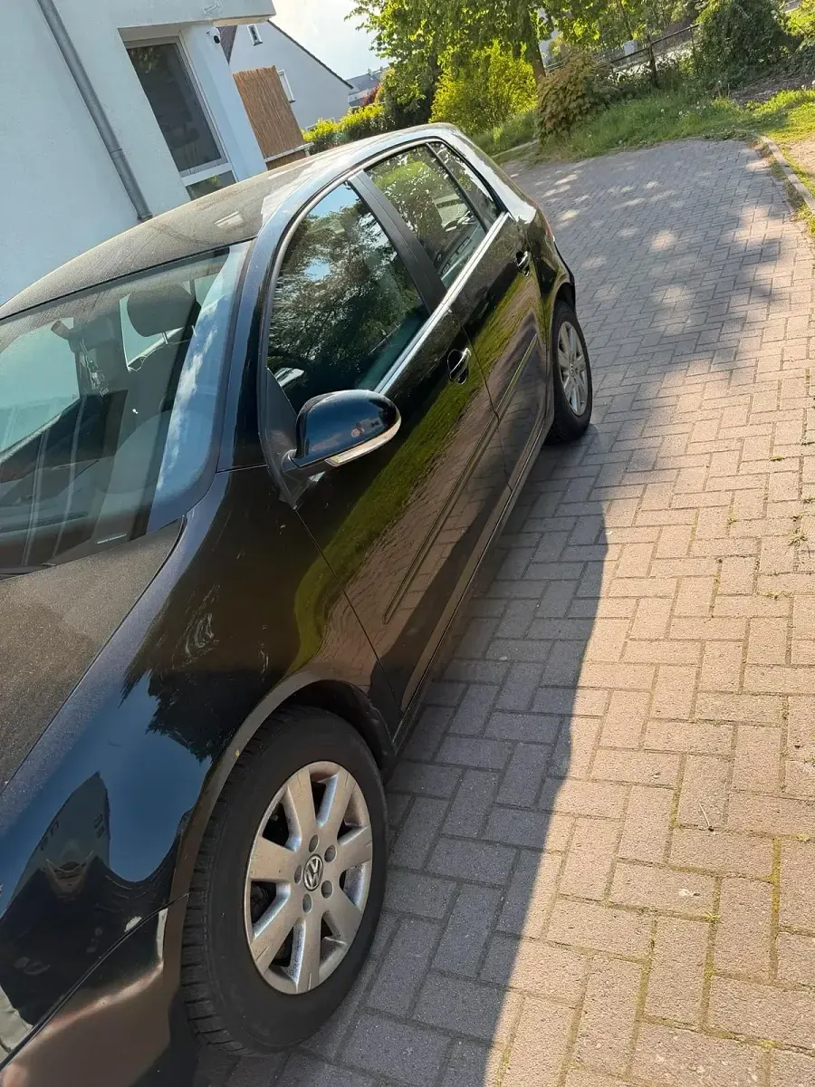 Używany VW Golf V 150 KM (110 kW) 2005 Czarny Hatchback
