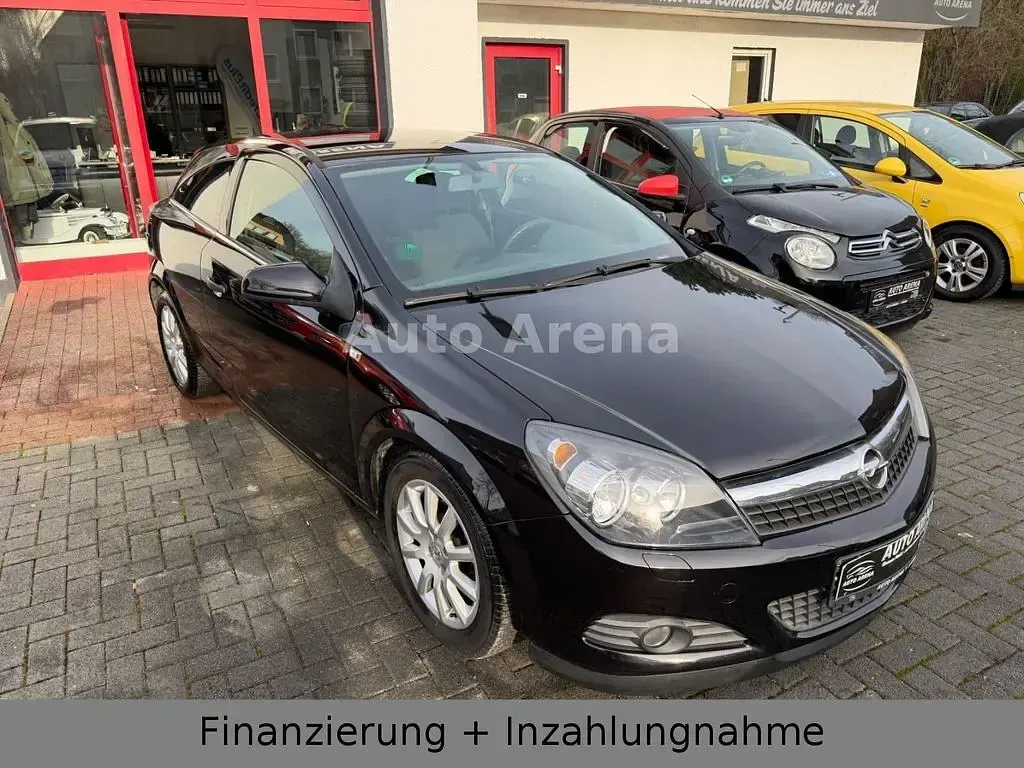 Używany Opel Astra GTC Selection 90 KM (66 kW) 2009 Czarny Coupe
