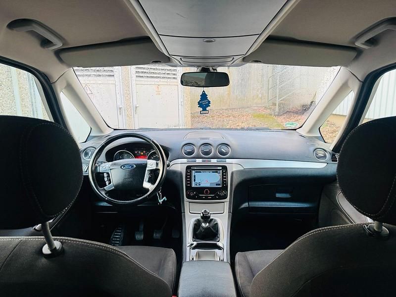 Gebraucht Ford Galaxy Titanium 140 PS (102 kW) 2011 Blau Van / Kleinbus