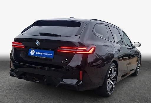 Neu BMW 520 197 PS (144 kW) 2026 Schwarz Kombi