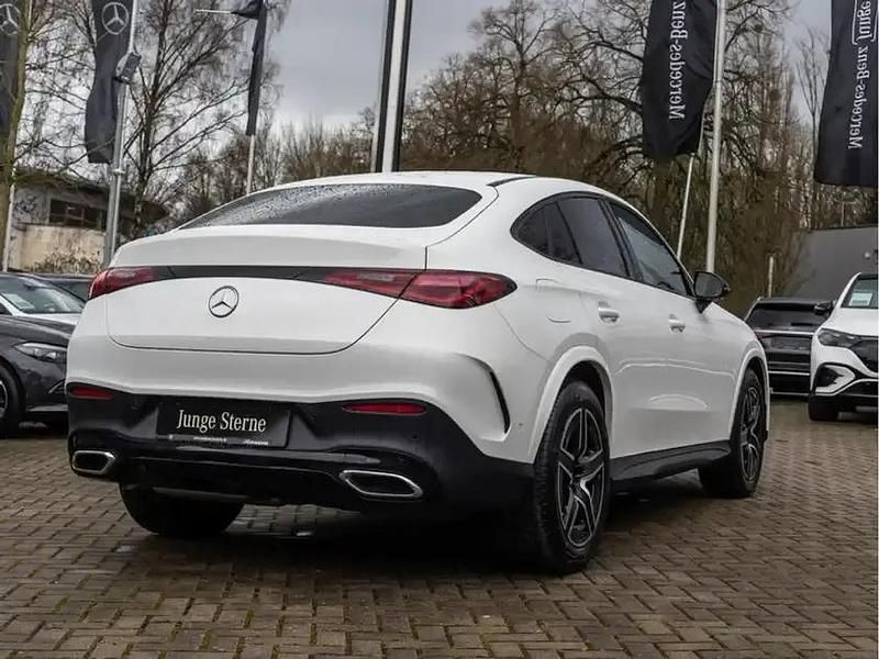 Gebraucht Mercedes GLC300 269 PS (197 kW) 2025 Weiss polarweiss Coupé