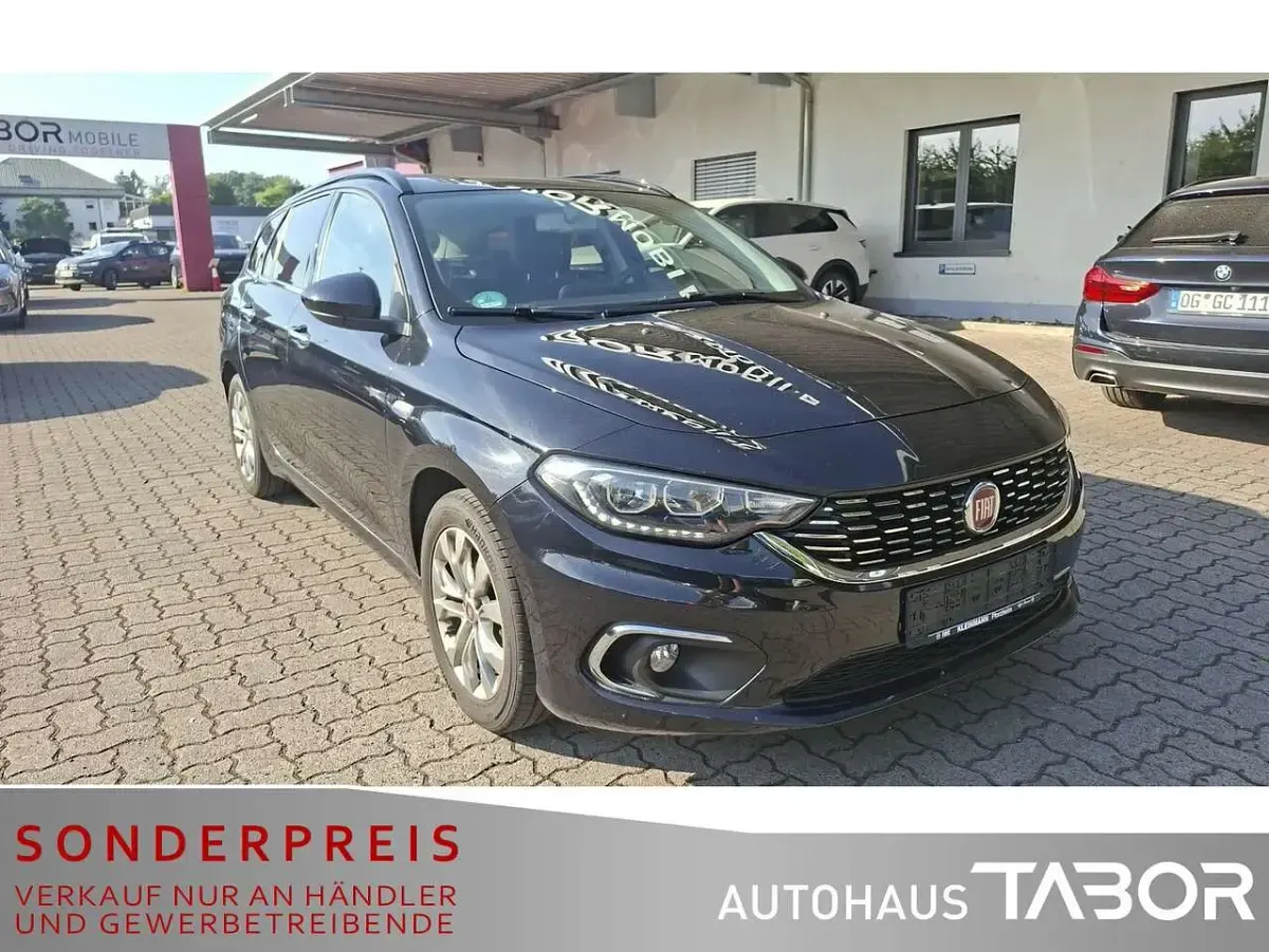Gebraucht Fiat Tipo Lounge 120 PS (88 kW) 2018 Unbekannt Kombi