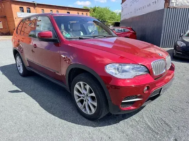 Gebraucht BMW X5 Sport Line 306 PS (225 kW) 2011 Rot SUV