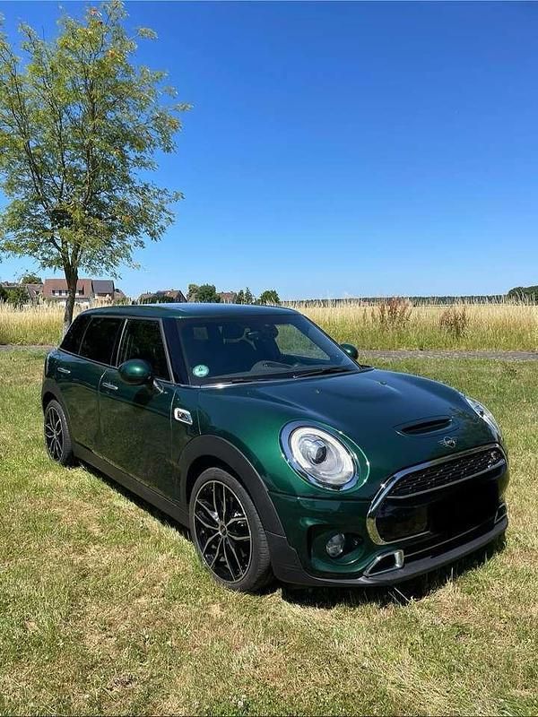 Grün Gebraucht 2018 Mini Cooper S Clubman Kombi | 18.200 € (Fairer Preis) - Bild 1/4