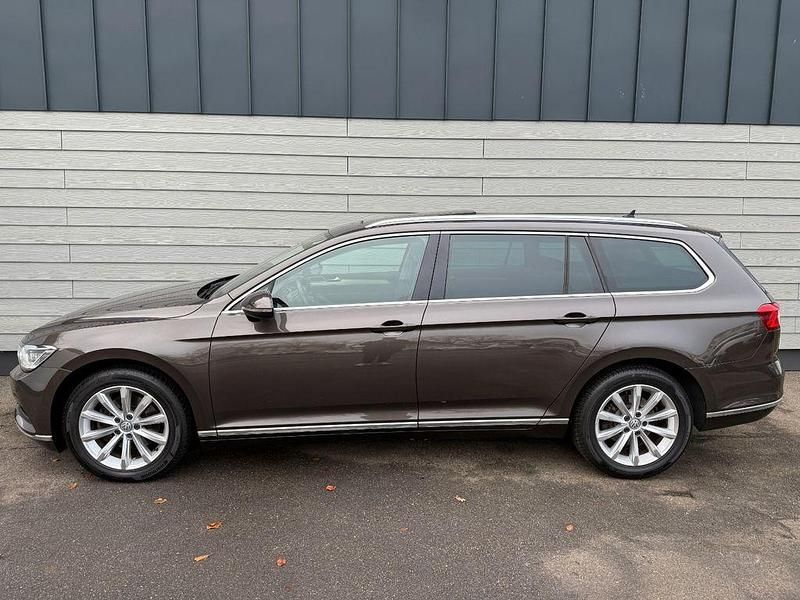 Gebraucht VW Passat Highline 150 PS (110 kW) 2016 Schwarz Kombi