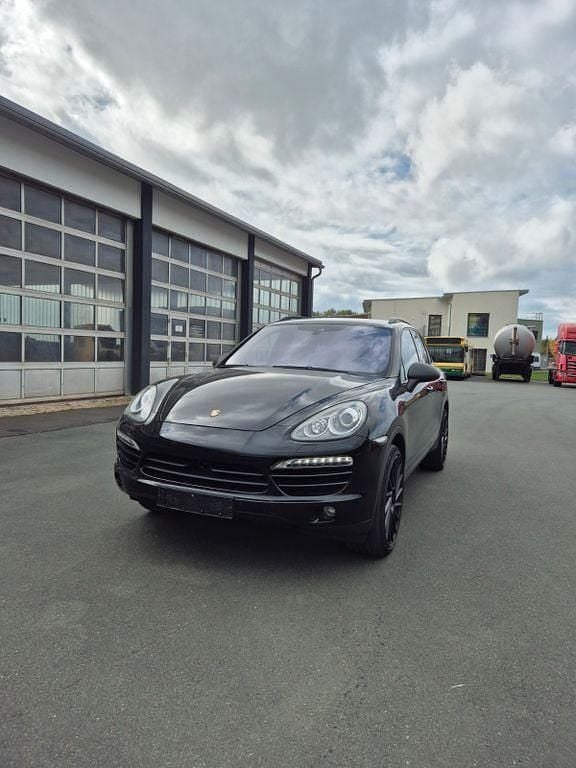 Schwarz Gebraucht 2012 Porsche Cayenne SUV | 18.750 € (Guter Preis) - Bild 1/4