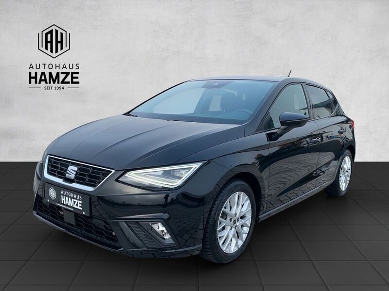 Mitternachtsschwarz Gebraucht 2024 Seat Ibiza FR-Line Limousine | 19.980 € (Fairer Preis) - Bild 1/4