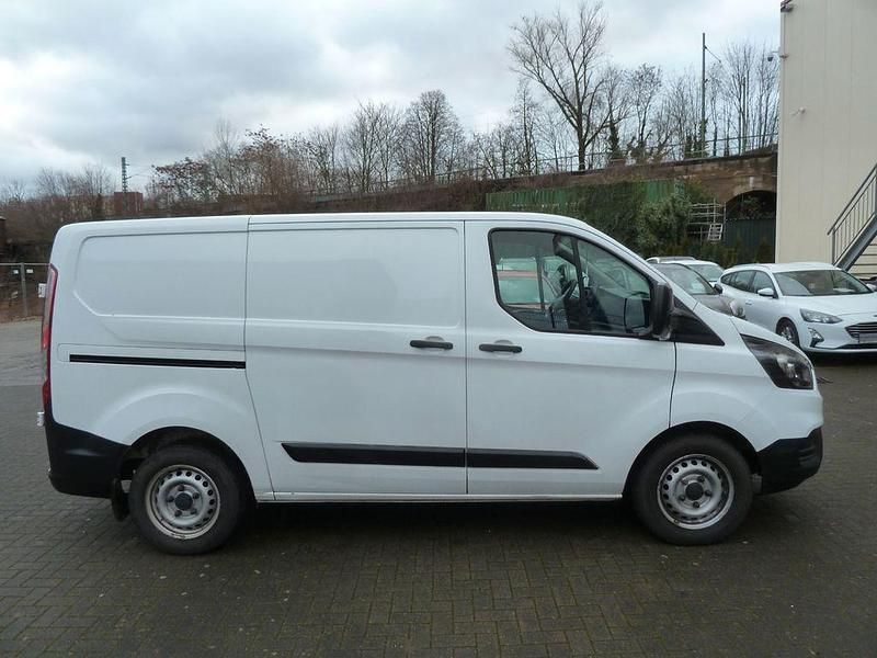 Gebraucht Ford Transit Custom 105 PS (77 kW) 2019 Weiß Van / Kleinbus
