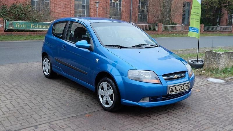 Gebraucht Chevrolet Kalos 72 PS (52 kW) 2008 Blau Limousine