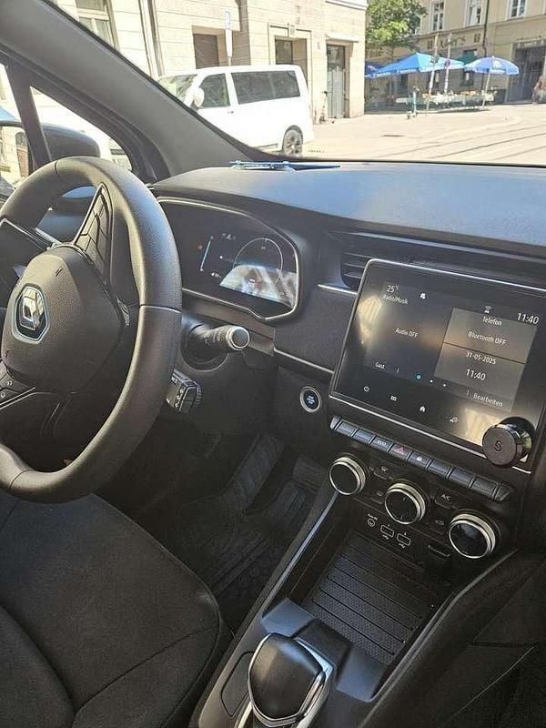 Gebraucht Renault Zoe Life 80 kW (109 PS) 2020 Weiß Kleinwagen