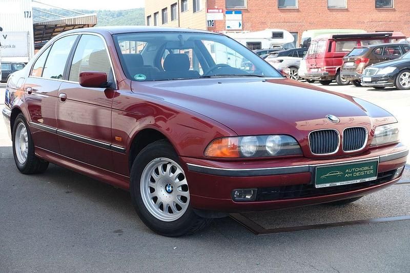 Rot Gebraucht 1997 BMW 523 Limousine | 5.990 € (Fairer Preis) - Bild 1/4