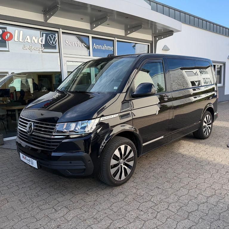Second-hand VW Multivan Comfortline 150 CP (110 kW) 2021 Negru Monovolum