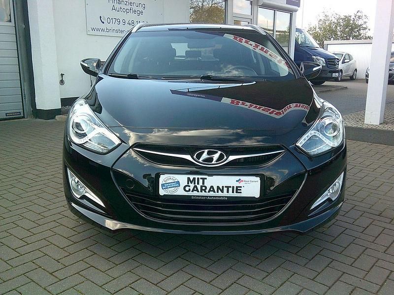 Gebraucht Hyundai i40 116 PS (85 kW) 2015 Schwarz Limousine