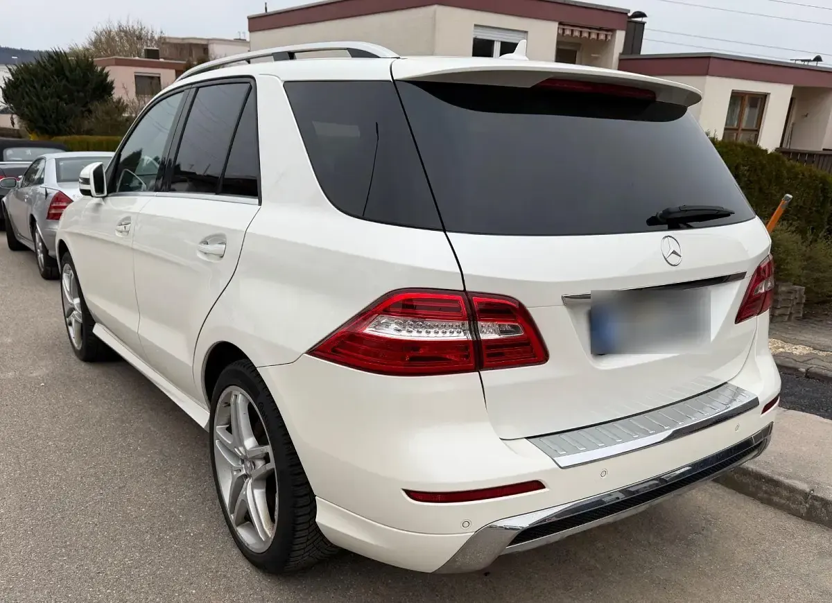 Gebraucht Mercedes ML500 AMG 408 PS (300 kW) 2014 Weiß SUV