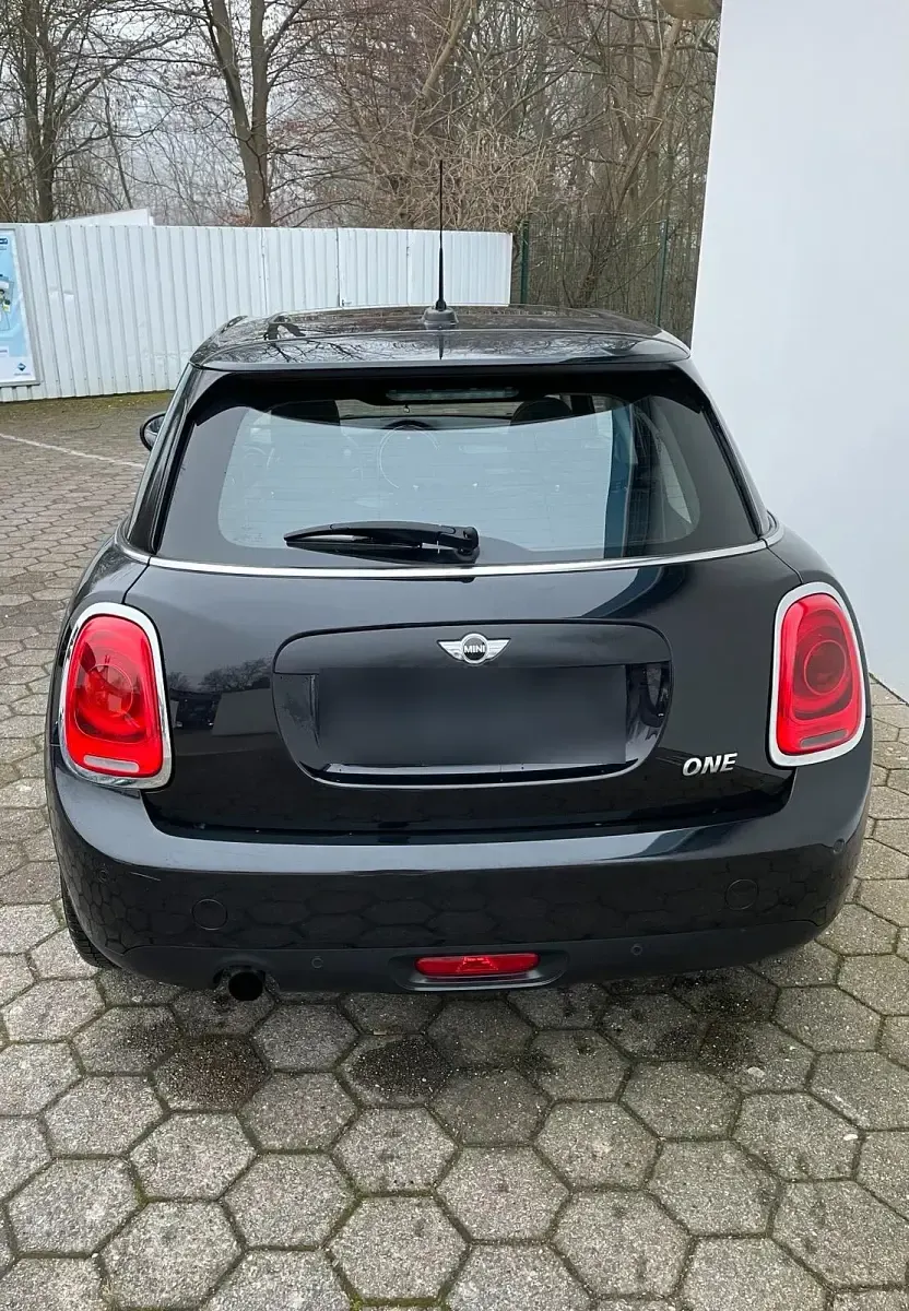 Occasion Mini ONE 102 PK (75 kW) 2017 Zwart Hatchback