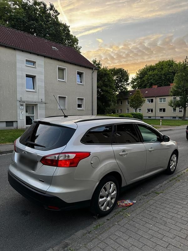 Brugt Ford Focus 116 HK (85 kW) 2012 Sølv Stationcar