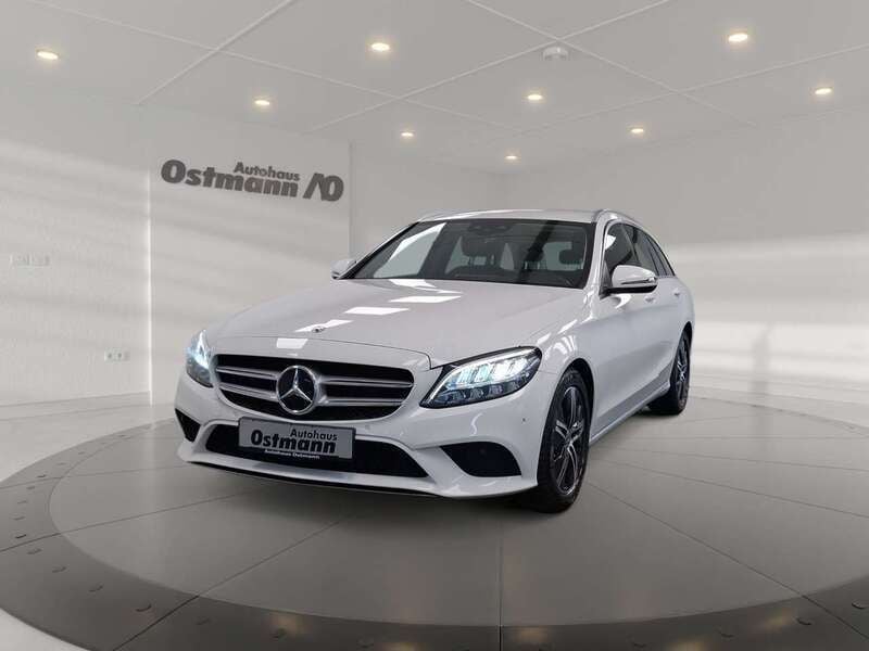 Polar weiss Gebraucht 2020 Mercedes C300 Avantgarde Kombi | 23.770 € (Superpreis) - Bild 1/4