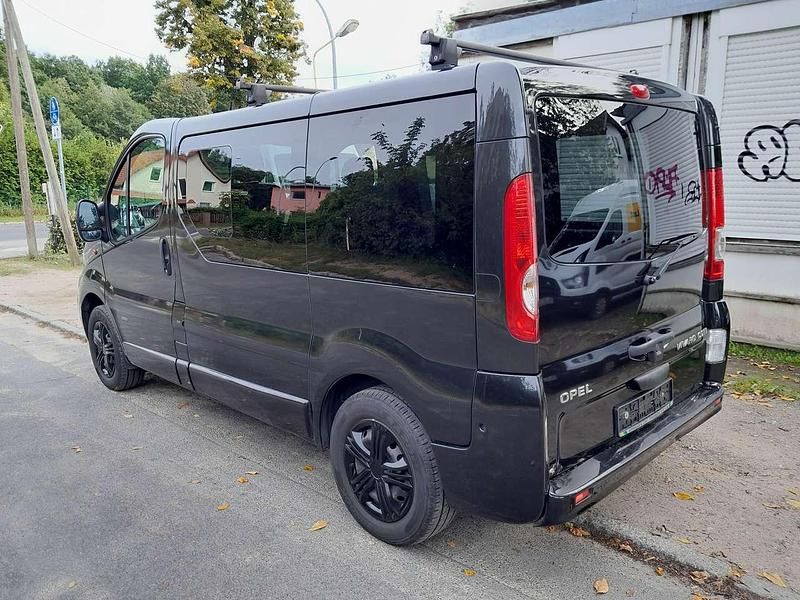 Gebraucht Opel Vivaro 114 PS (83 kW) 2014 Schwarz Van / Kleinbus