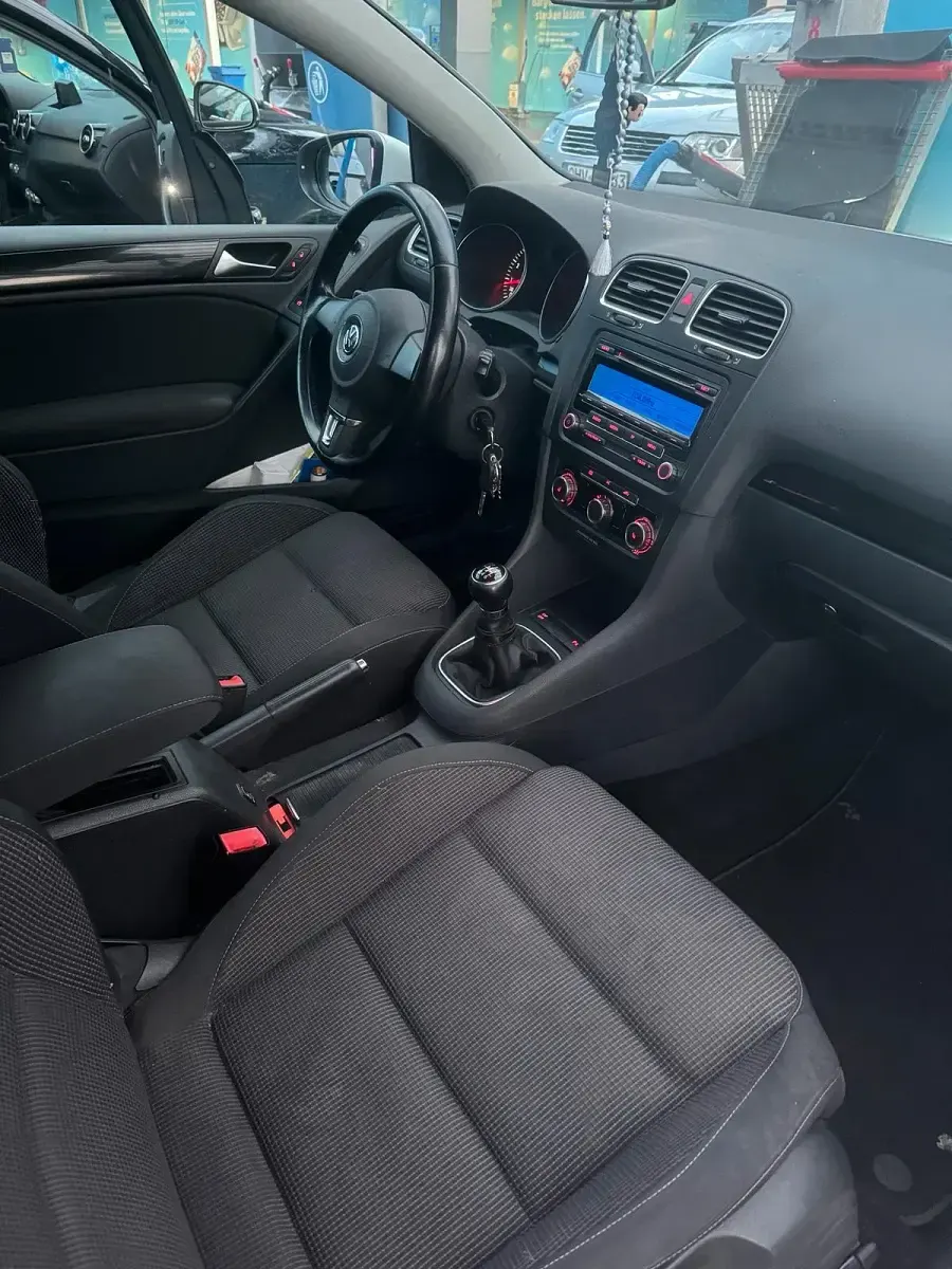 Gebraucht VW Golf 122 PS (89 kW) 2009 Weiß Coupé
