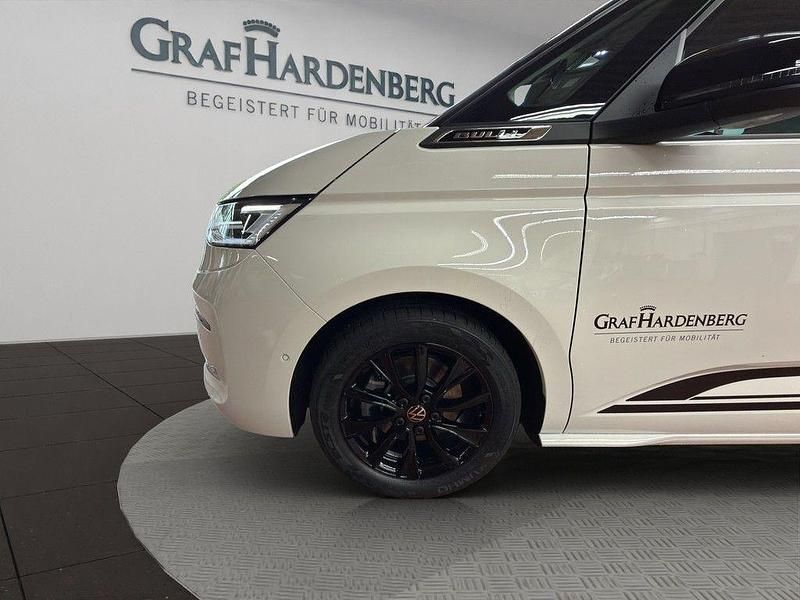 Second-hand VW Multivan Edition 150 CP (110 kW) 2026 Alb Monovolum