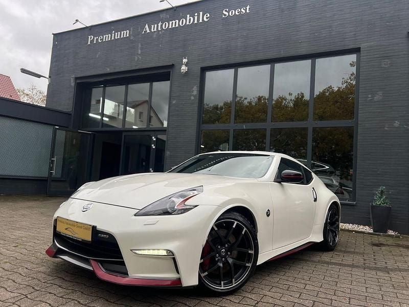 Weiß Gebraucht 2018 Nissan 370Z Nismo Nismo | 39.990 € - Bild 1/4