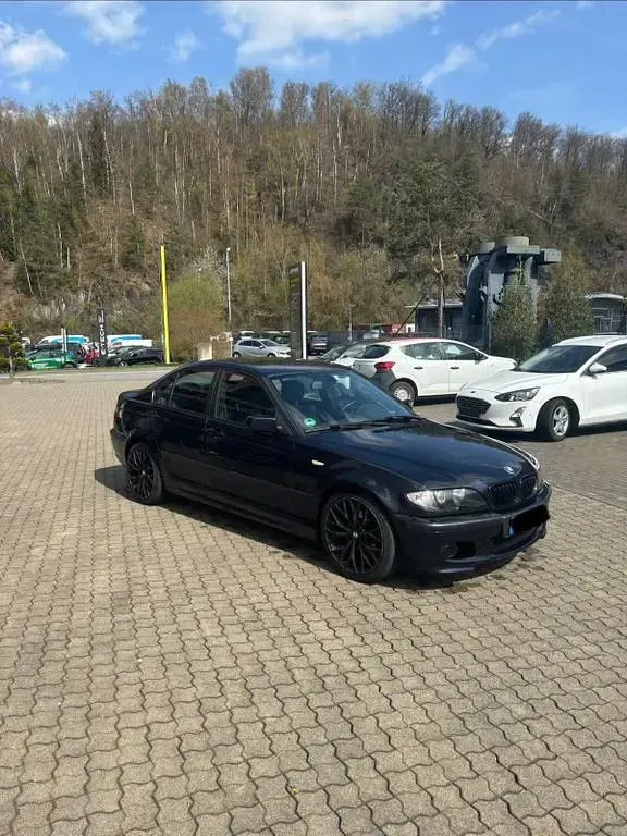Gebraucht BMW 318 Performance 143 PS (105 kW) 2004 Blau Limousine