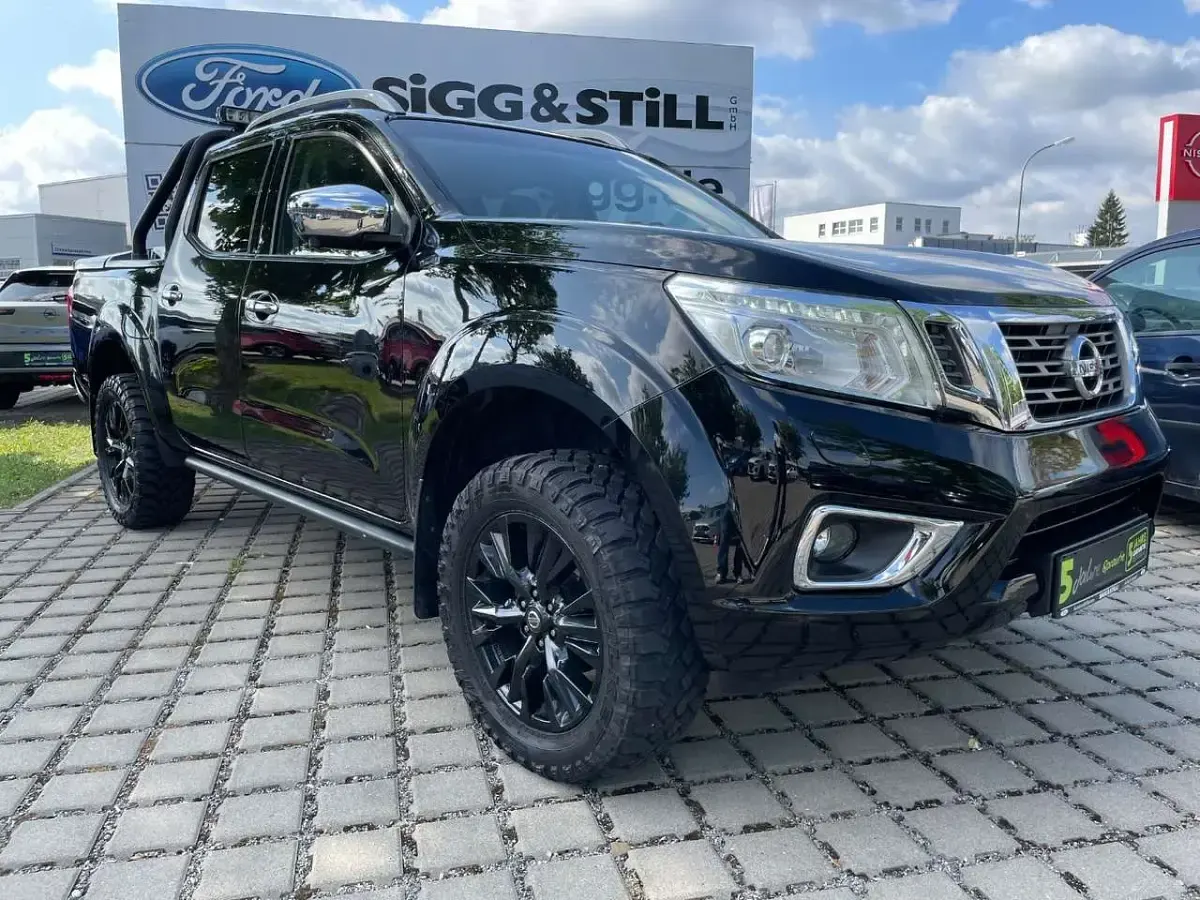 Gebraucht Nissan Navara N-Connecta 190 PS (139 kW) 2017 Black (m) Pickup